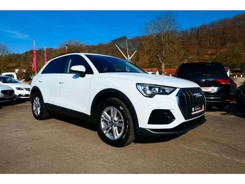 Gebraucht Audi Q3 190 PS (139 kW) 2020 Gletscherweiss (metallic) SUV
