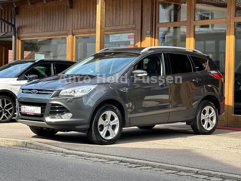 Usata Ford Kuga Titanium 180 CV (132 kW) 2016 Grigio SUV