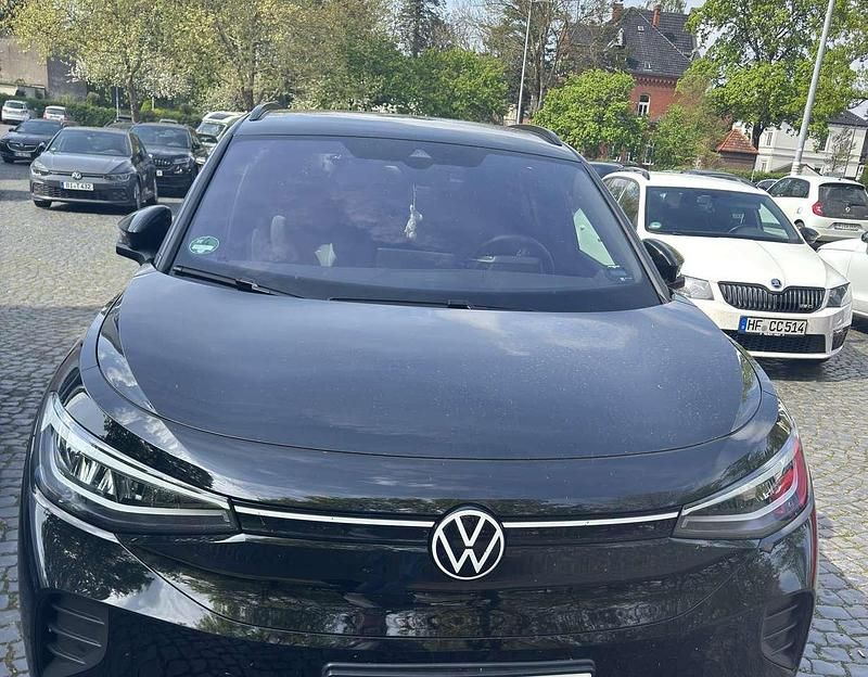 Schwarz Gebraucht 2022 VW ID.4 Pure SUV | 25.500 € (Fairer Preis) - Bild 1/4