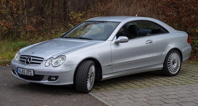 Gebraucht Mercedes CLK200 Elegance 184 PS (135 kW) 2008 Silber Coupé