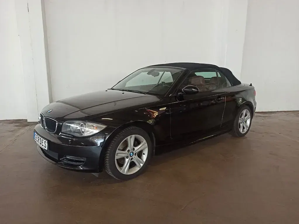 Gebraucht BMW 120 Cabriolet Advantage 170 PS (125 kW) 2009 Schwarz Cabrio