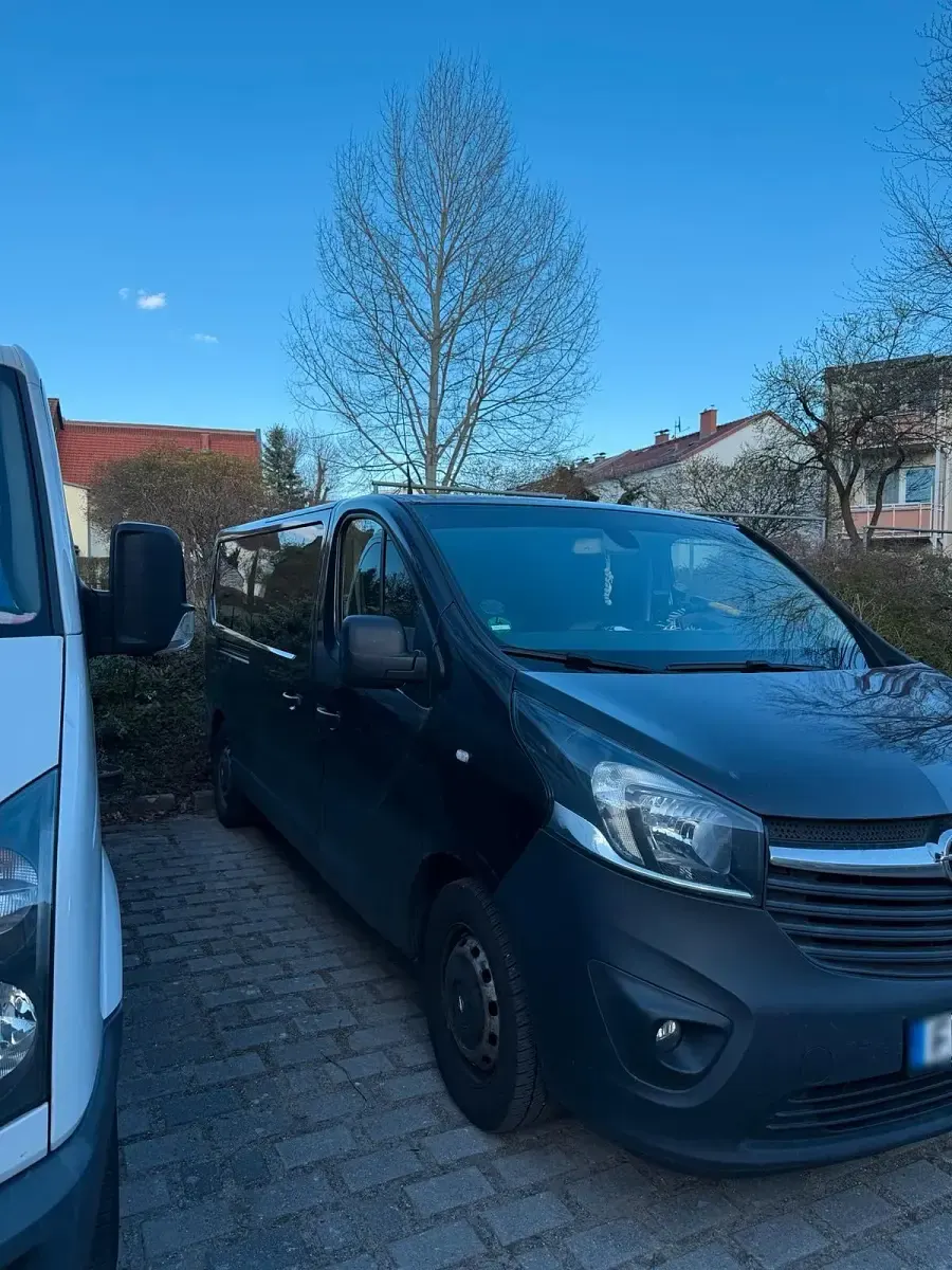 Usata Opel Vivaro 2016 Nero Monovolume