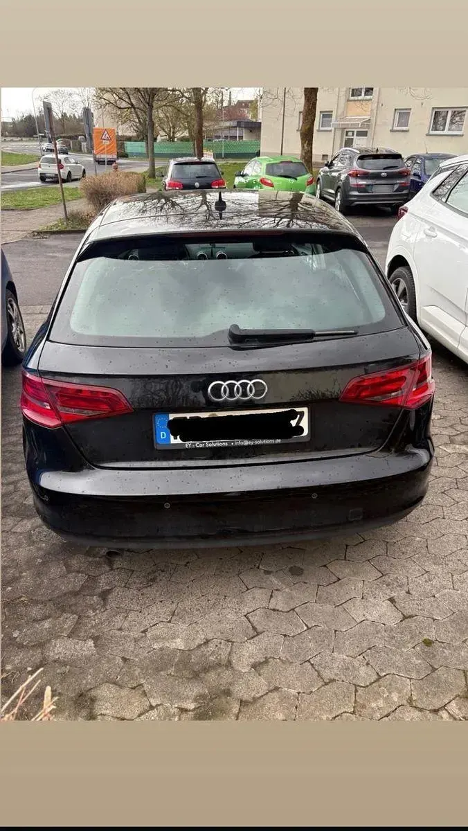 Gebraucht Audi A3 Attraction 110 PS (80 kW) 2016 Schwarz Limousine
