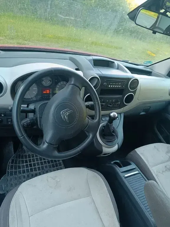 Gebraucht Citroën Berlingo 92 PS (67 kW) 2014 Rot Van / Kleinbus