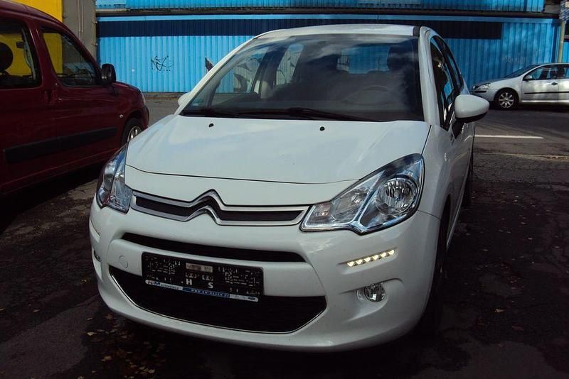 Gebraucht Citroën C3 SELECTION 68 PS (50 kW) 2016 Weiß Limousine