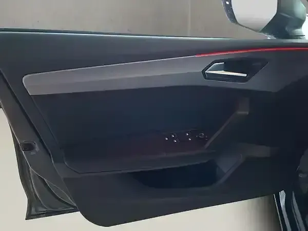 Gebraucht Seat Leon FR 150 PS (110 kW) 2022 "magnetic tech" Limousine
