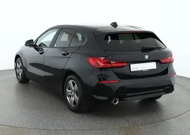 Gebraucht BMW 116 Advantage 109 PS (80 kW) 2022 Schwarz Kleinwagen
