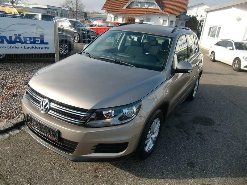 Beige Gebraucht 2015 VW Tiguan Trendline SUV | 13.800 € (Fairer Preis) - Bild 1/4