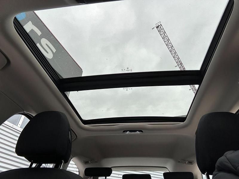 Gebraucht BMW 318 150 PS (110 kW) 2024 Phytonicblau Kombi