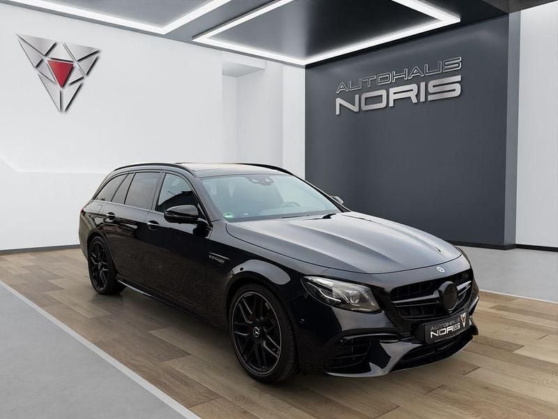 Schwarz Gebraucht 2020 Mercedes E63 AMG AMG Limousine | 69.490 € (Superpreis) - Bild 1/3