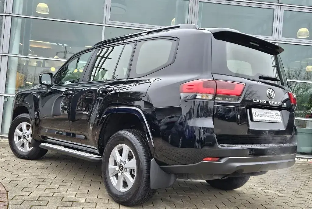 Gebraucht Toyota Land Cruiser 306 PS (225 kW) 2023 Schwarz SUV