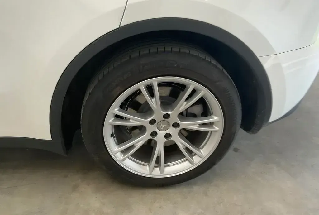 Occasion Tesla Model Y 378 kW (514 ch) 2023 Blanc SUV