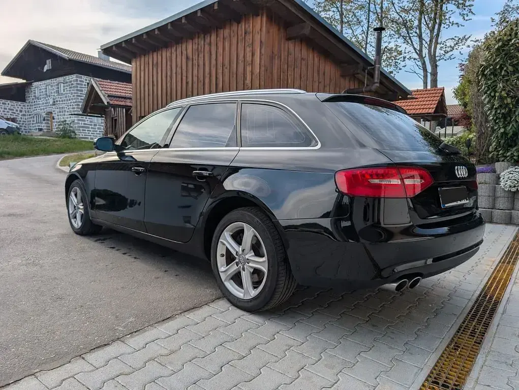 Gebraucht Audi A4 190 PS (139 kW) 2014 Schwarz Kombi