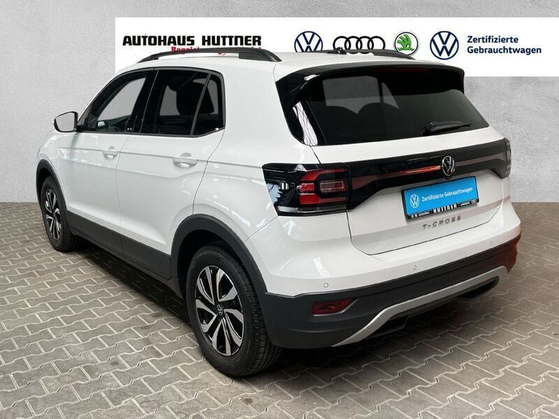 Gebraucht VW T-Cross Active 95 PS (69 kW) 2023 Weiß SUV