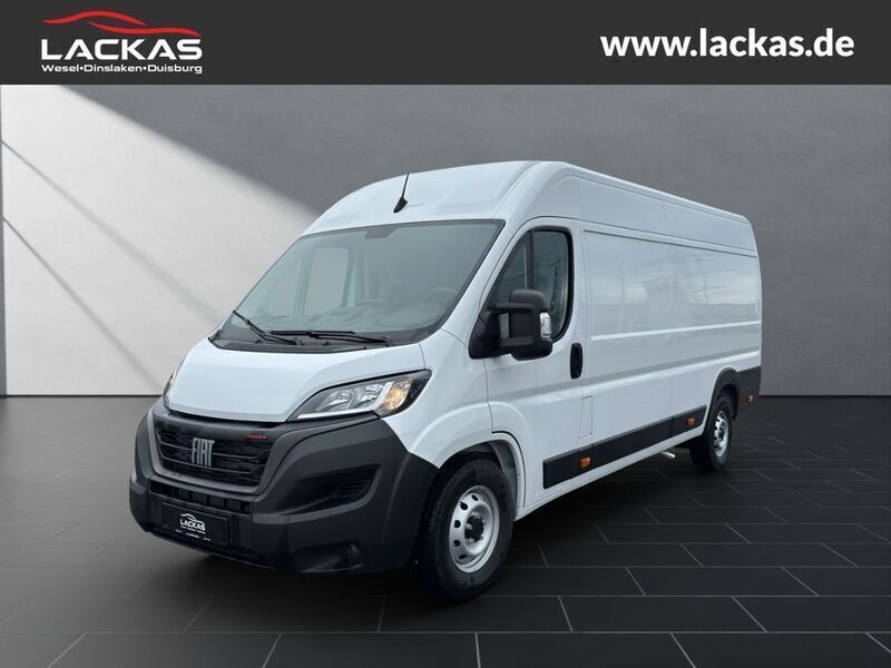 Weiß Gebraucht 2023 Fiat Ducato Van | 36.990 € (Etwas zu teuer) - Bild 1/4