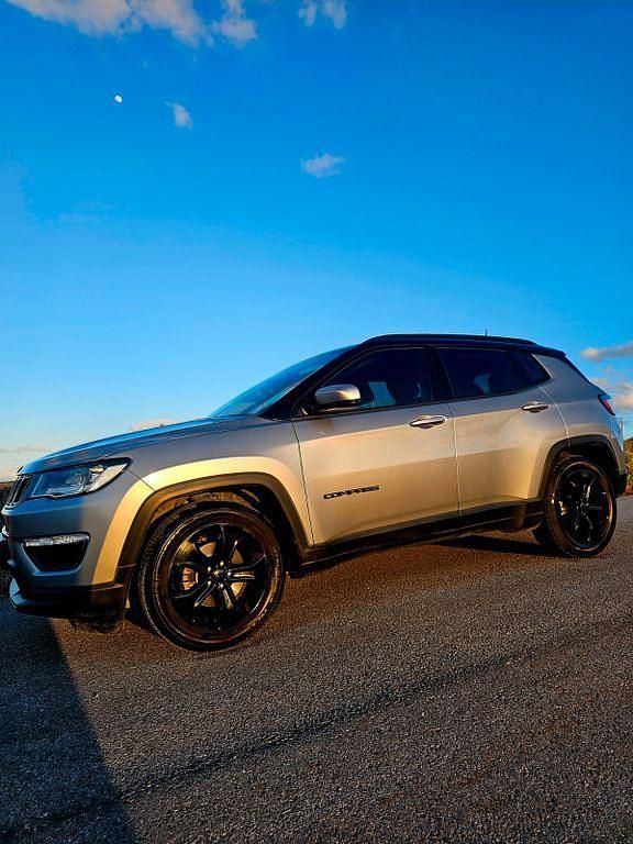 Gebraucht Jeep Compass Night Eagle 120 PS (88 kW) 2019 Silber SUV