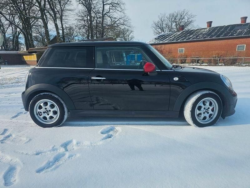 Gebraucht Mini One D 90 PS (66 kW) 2011 Schwarz Kleinwagen