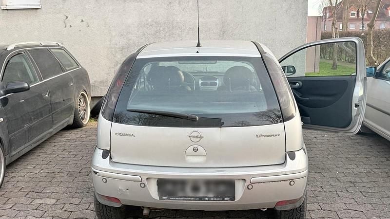 Gebraucht Opel Corsa 80 PS (58 kW) 2005 Silber Kleinwagen