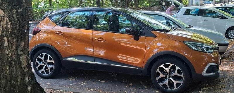 Gold Gebraucht 2019 Renault Captur Intens SUV | 12.100 € (Fairer Preis) - Bild 1/3
