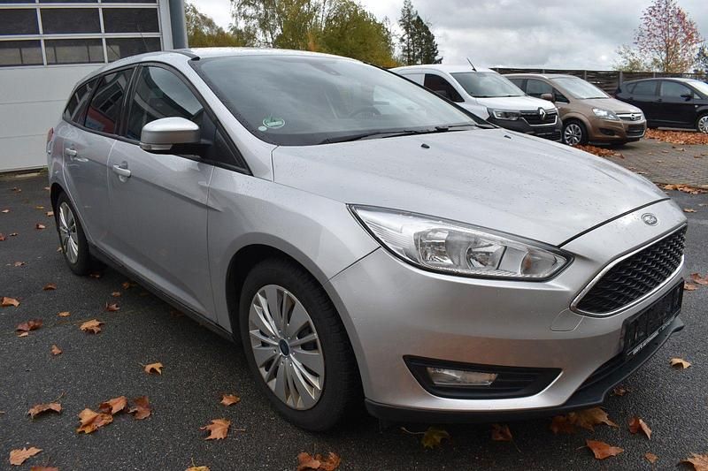 Gebraucht Ford Focus Business Edition 150 PS (110 kW) 2015 Silber Kombi