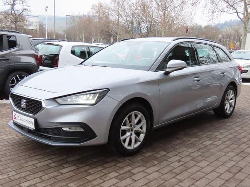 Gebraucht Seat Leon Style 150 PS (110 kW) 2023 Silber Limousine