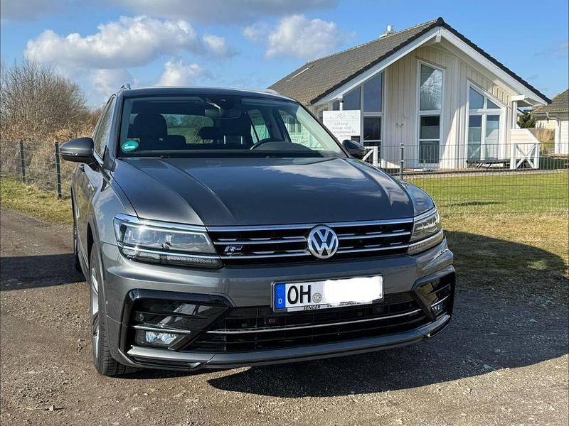 Gebraucht VW Tiguan R-line 150 PS (110 kW) 2018 Grau SUV