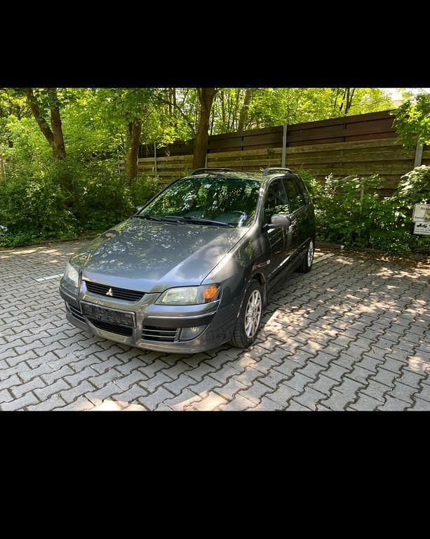 Gebraucht Mitsubishi Space Star 111 PS (81 kW) 2004 Grau Van / Kleinbus