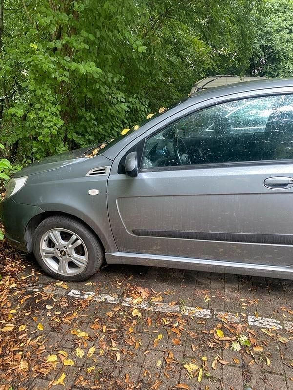 Silber Gebraucht 2010 Chevrolet Aveo Kleinwagen | 1.450 € (Fairer Preis) - Bild 1/4
