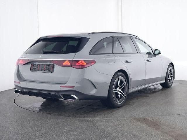 Gebraucht 2024 Mercedes E300 | 52.449 € (Guter Preis) - Bild 1/4
