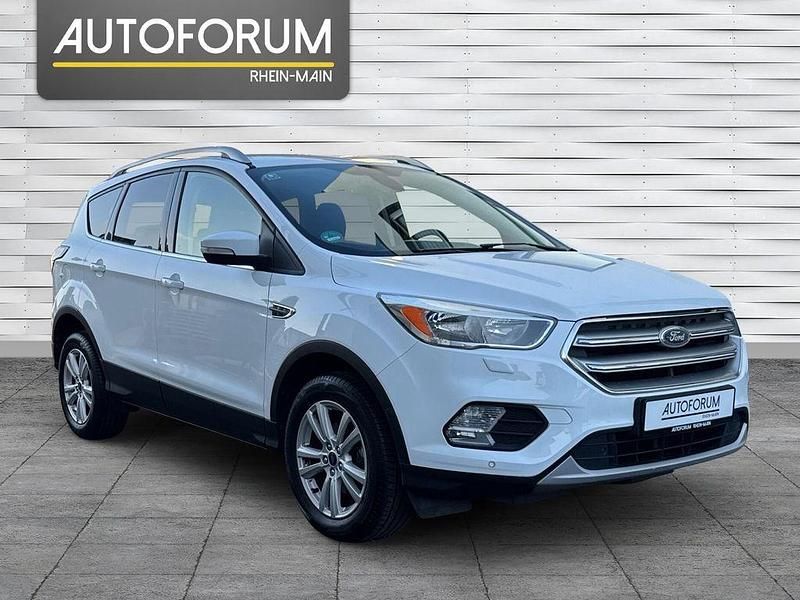 Weiß Gebraucht 2017 Ford Kuga SUV | 12.450 € (Guter Preis) - Bild 1/4