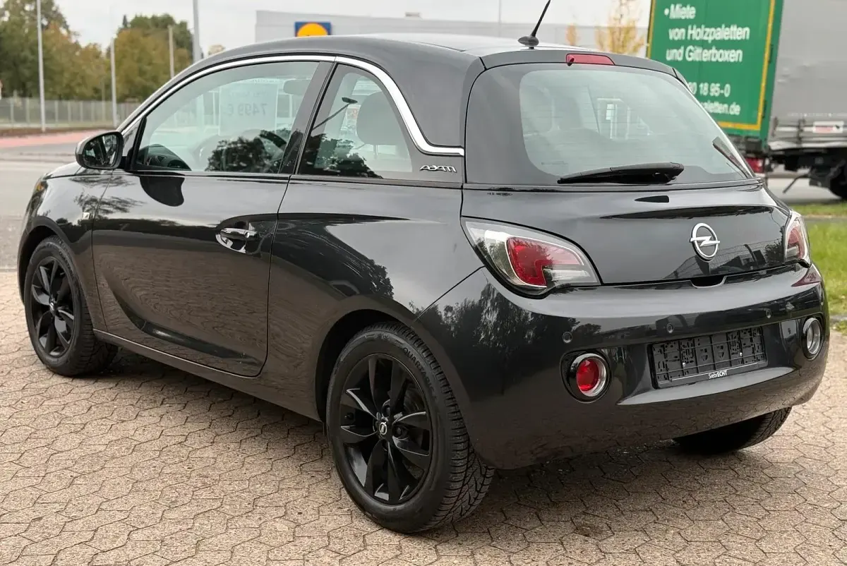 Używany Opel Adam Jam 87 KM (63 kW) 2016 Czarny Hatchback