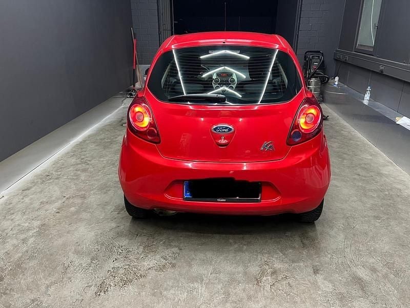 Gebraucht Ford Ka 69 PS (50 kW) 2014 Rot Kleinwagen