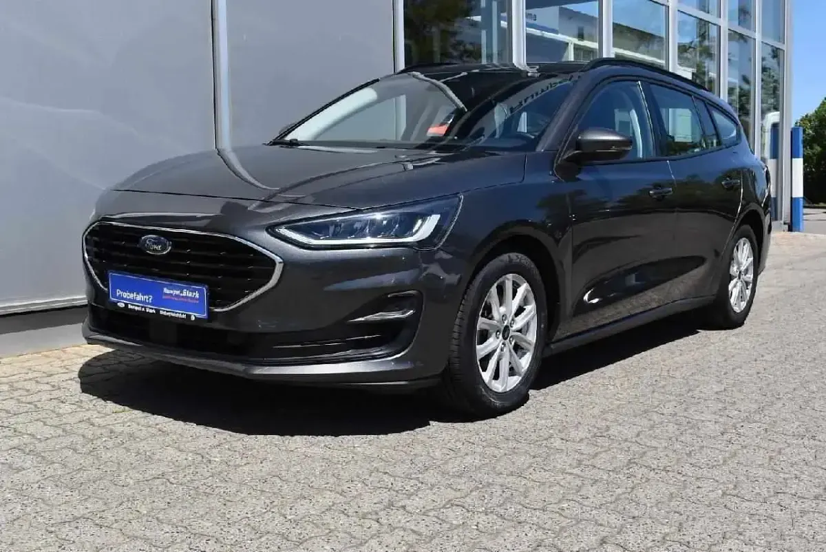 Gebraucht Ford Focus Cool & Connect 120 PS (88 kW) 2022 Magneticgrau Kombi