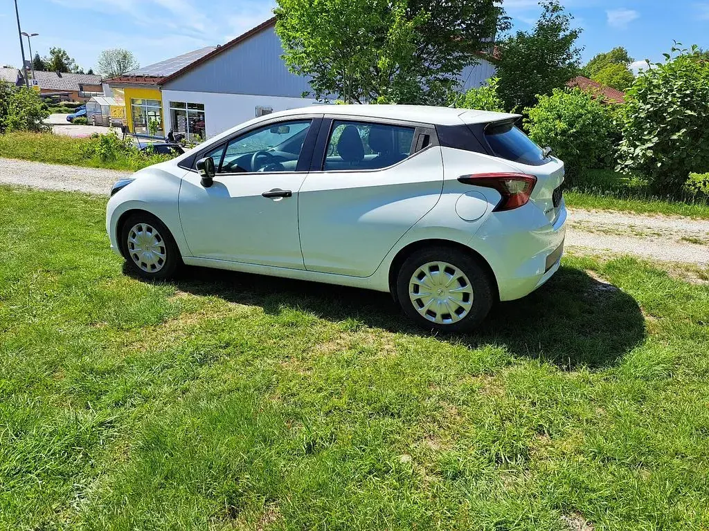Gebraucht Nissan Micra Visia+ 92 PS (67 kW) 2021 Weiß Kleinwagen
