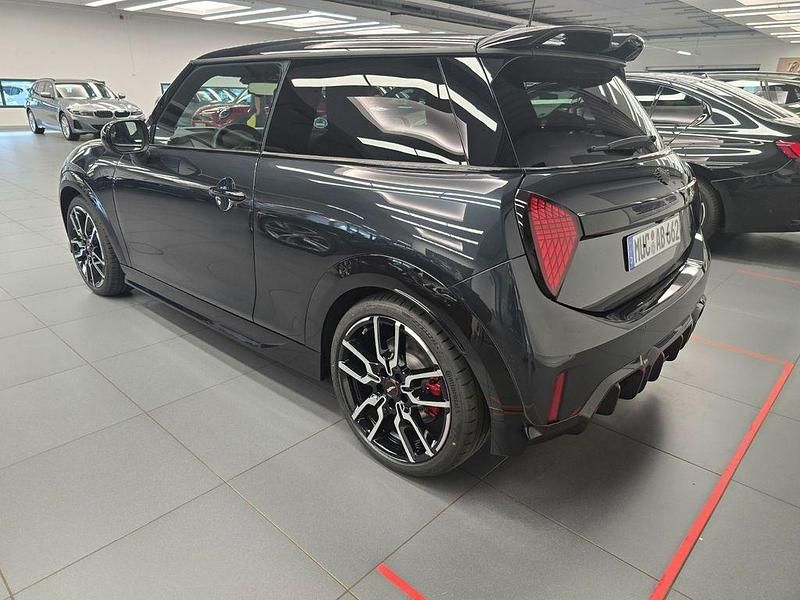 Gebraucht Mini John Cooper Works 231 PS (169 kW) 2025 Grau Kleinwagen