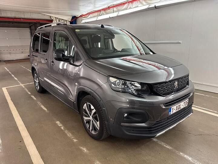 Grau Gebraucht 2020 Peugeot Rifter GT-line Van / Kleinbus | 14.875 € (Guter Preis) - Bild 1/4