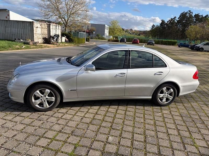 Gebraucht Mercedes E350 Elegance 272 PS (200 kW) 2006 Silber Limousine