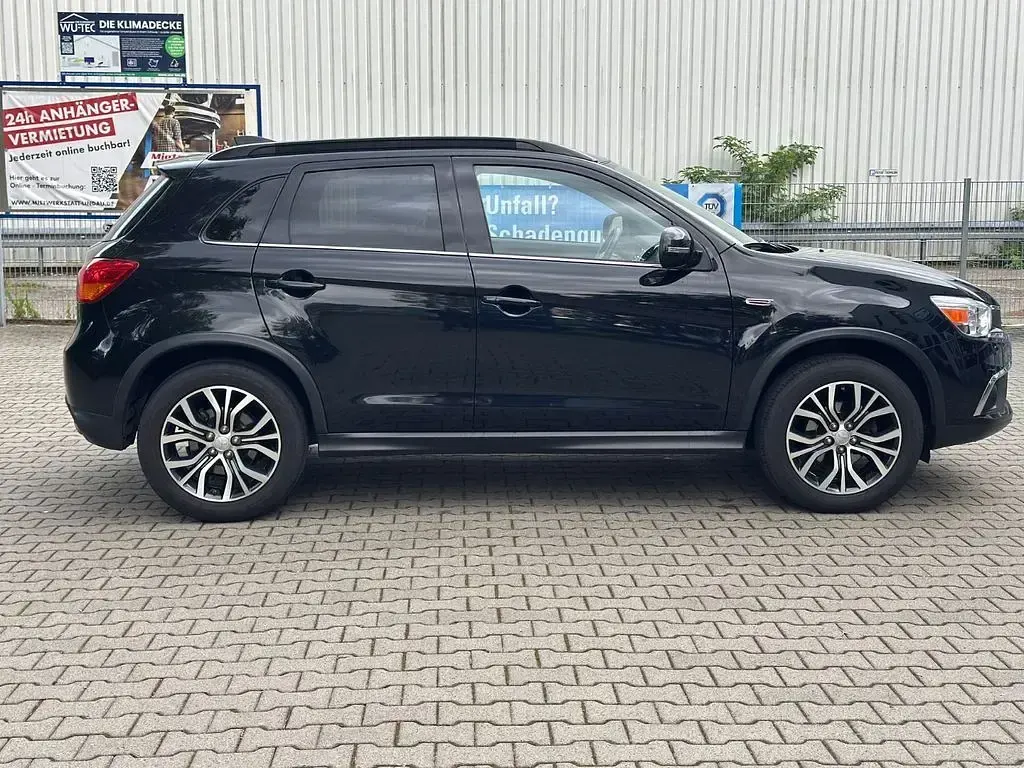Gebraucht Mitsubishi ASX Edition 117 PS (86 kW) 2017 Schwarz SUV