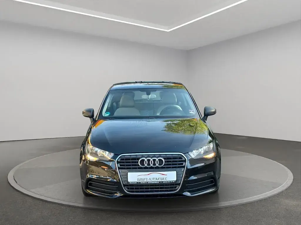 Gebraucht Audi A1 Attraction 86 PS (63 kW) 2012 Schwarz Kleinwagen