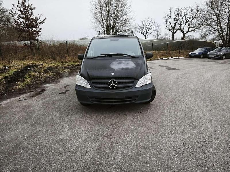 Gebraucht Mercedes Vito 95 PS (69 kW) 2011 Schwarz Van