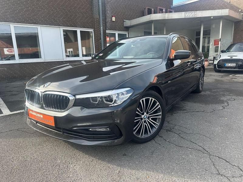 Gebraucht BMW 520 Sport Line 190 PS (139 kW) 2017 Grau Limousine