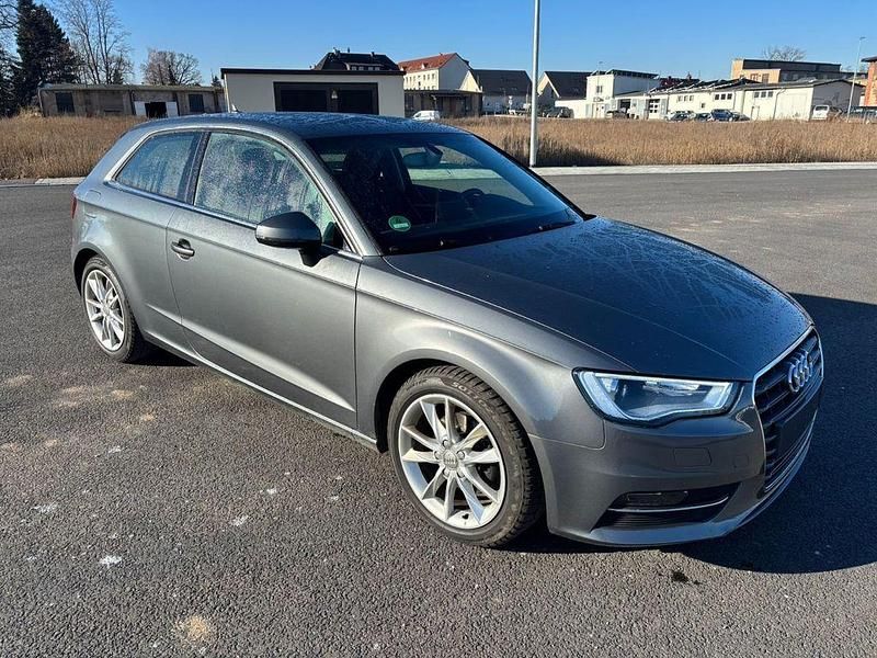 Gebraucht Audi A3 Ambition 125 PS (91 kW) 2012 Grau Kleinwagen