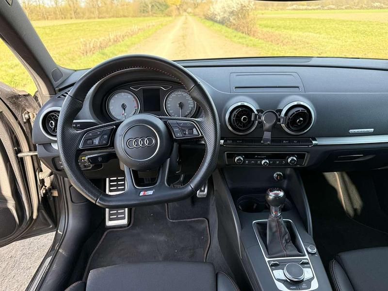 Second-hand Audi S3 310 CP (228 kW) 2018 Gri Berlinǎ