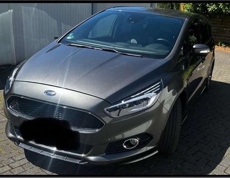 Grau Gebraucht 2019 Ford S-MAX ST-Line Van / Kleinbus | 25.000 € (Fairer Preis) - Bild 1/4