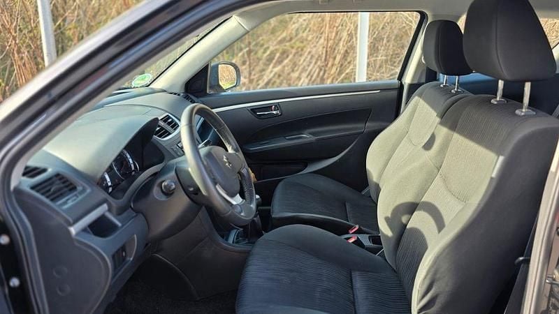 Gebraucht Suzuki Swift Comfort 94 PS (69 kW) 2010 Schwarz Kleinwagen