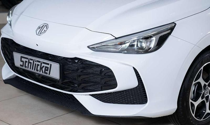 Gebraucht MG MG3 194 PS (142 kW) 2024 Dover white Kleinwagen