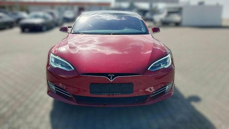 Usado Tesla Model S Performance 186 kW (253 CV) 2020 Rojo Utilitario