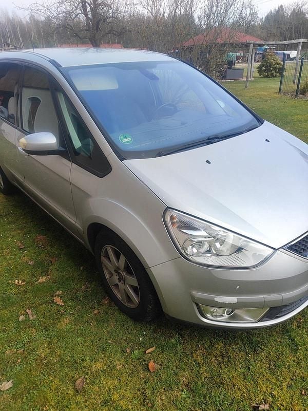 Gebraucht Ford Galaxy 140 PS (102 kW) 2008 Silber Van / Kleinbus