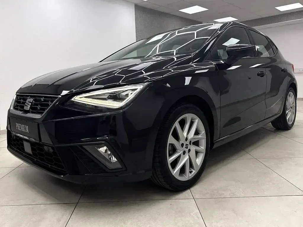 Gebraucht Seat Ibiza FR-Line 110 PS (80 kW) 2024 Mitternachtsschwarz Kleinwagen