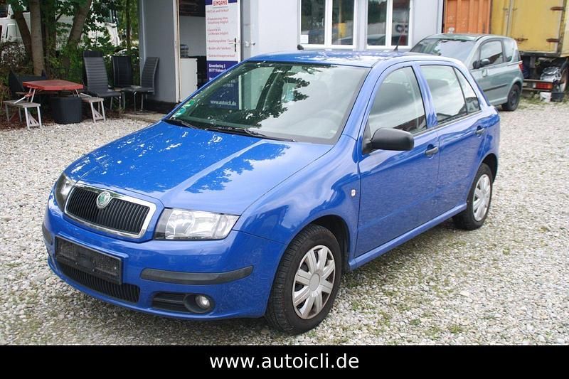 Blau Gebraucht 2005 Skoda Fabia Classic Kleinwagen | 590 € (Guter Preis) - Bild 1/4
